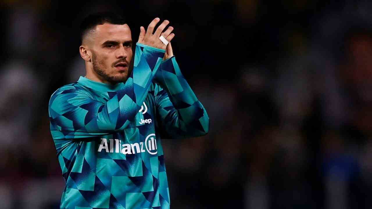 Juventus, infortunio Kostic in nazionale