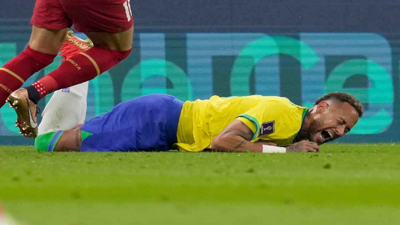 TV PLAY | Maxi assicurazione dopo l'infortunio di Neymar: "Qualcuno avrà pianto"
