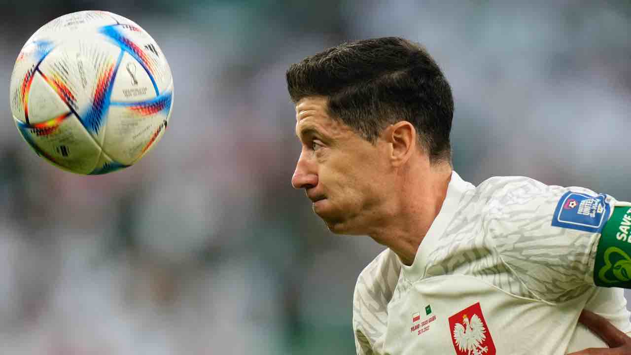 Lewandowski rompe il digiuno e la Polonia vola: Arabia Saudita battuta 2-0