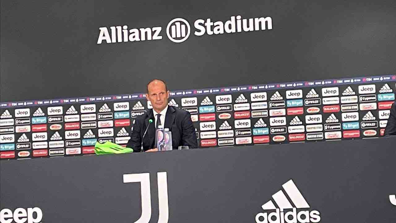Allegri lancia l'allarme per Juventus-Inter: "Ecco come sta Vlahovic"