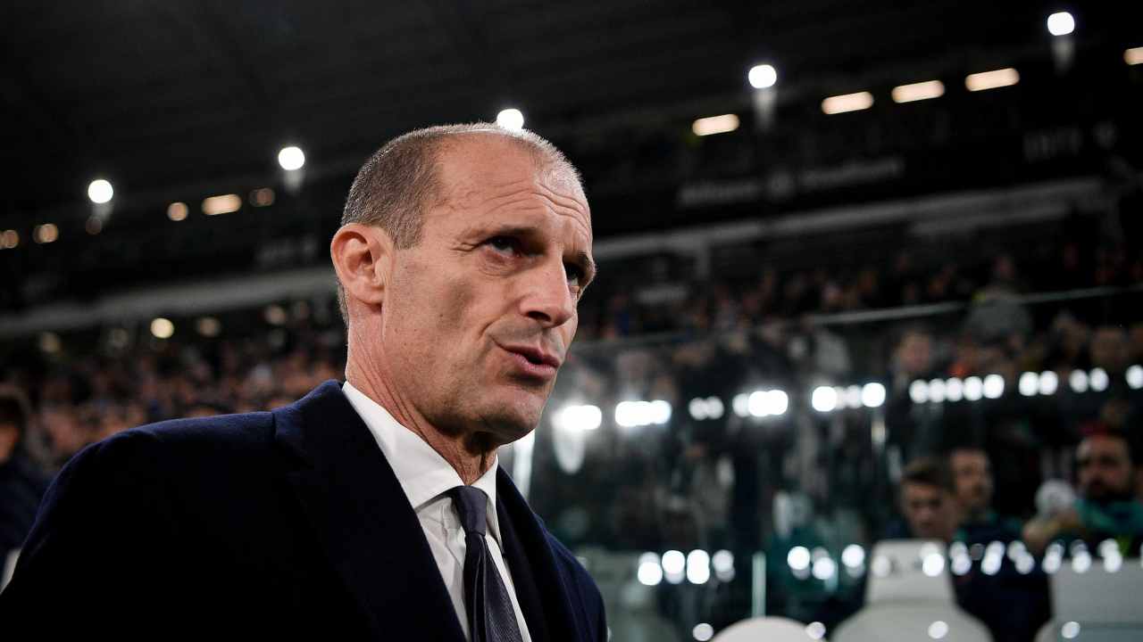 Pazienza finita alla Juventus: "Va messo fuori rosa"