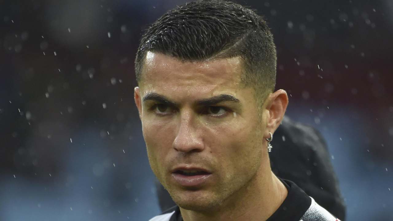 Frecciata in diretta a Cristiano Ronaldo: "Chissà quanto ha preso"
