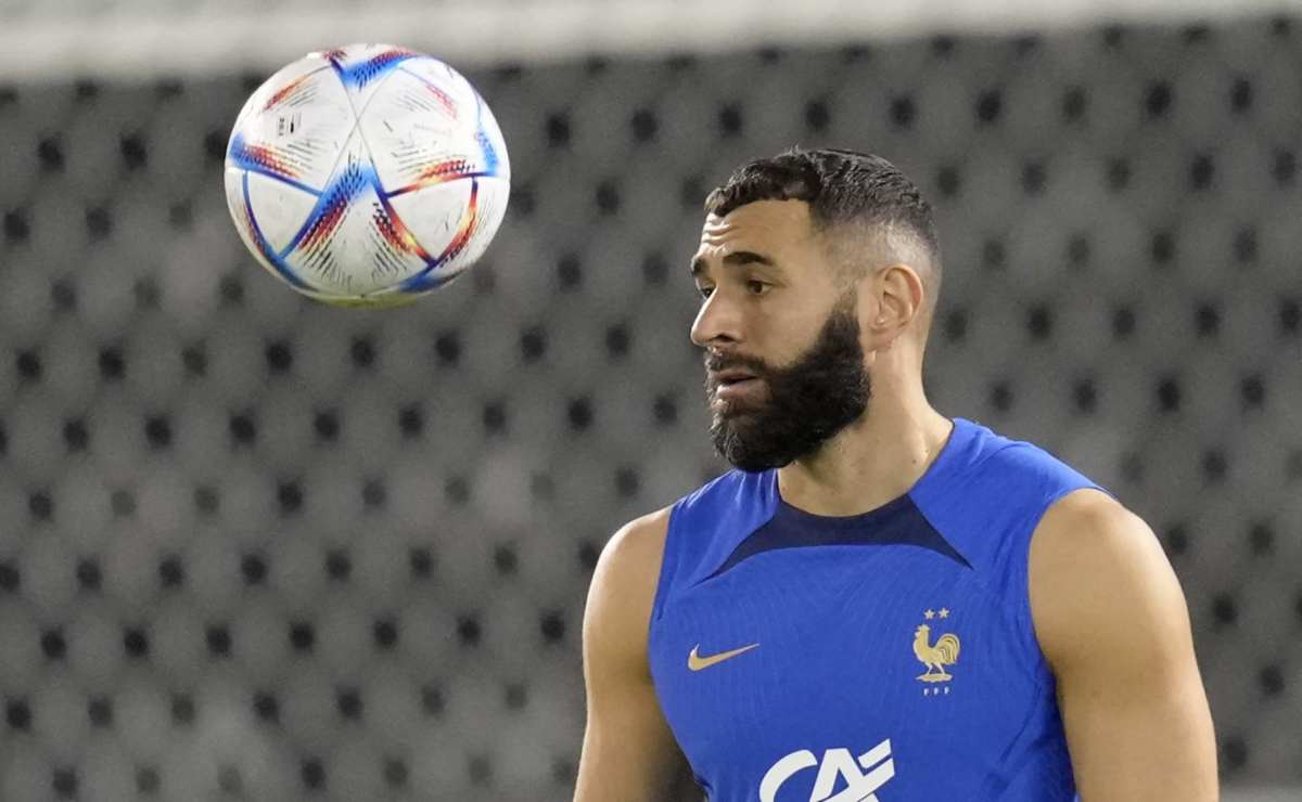 UFFICIALE, Benzema lascia la Nazionale: "Finisce qui"