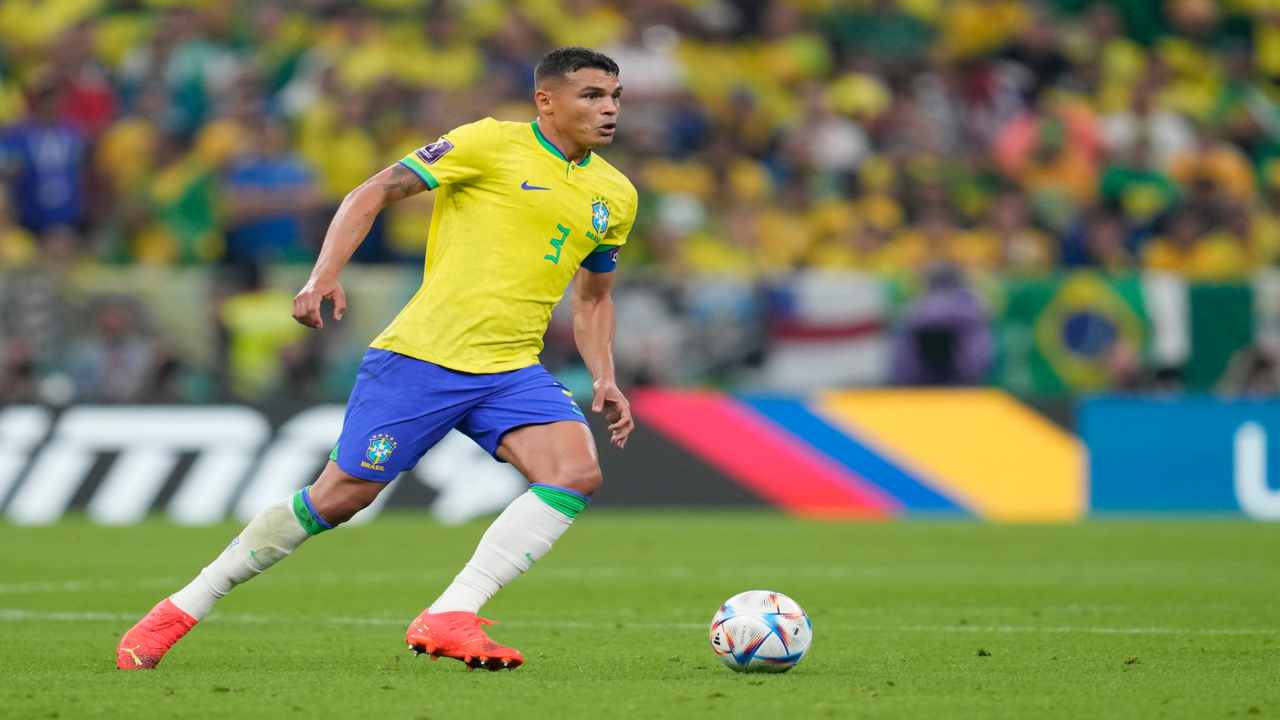 Calciomercato Milan, Thiago Silva torna in Serie A: scelta definitiva