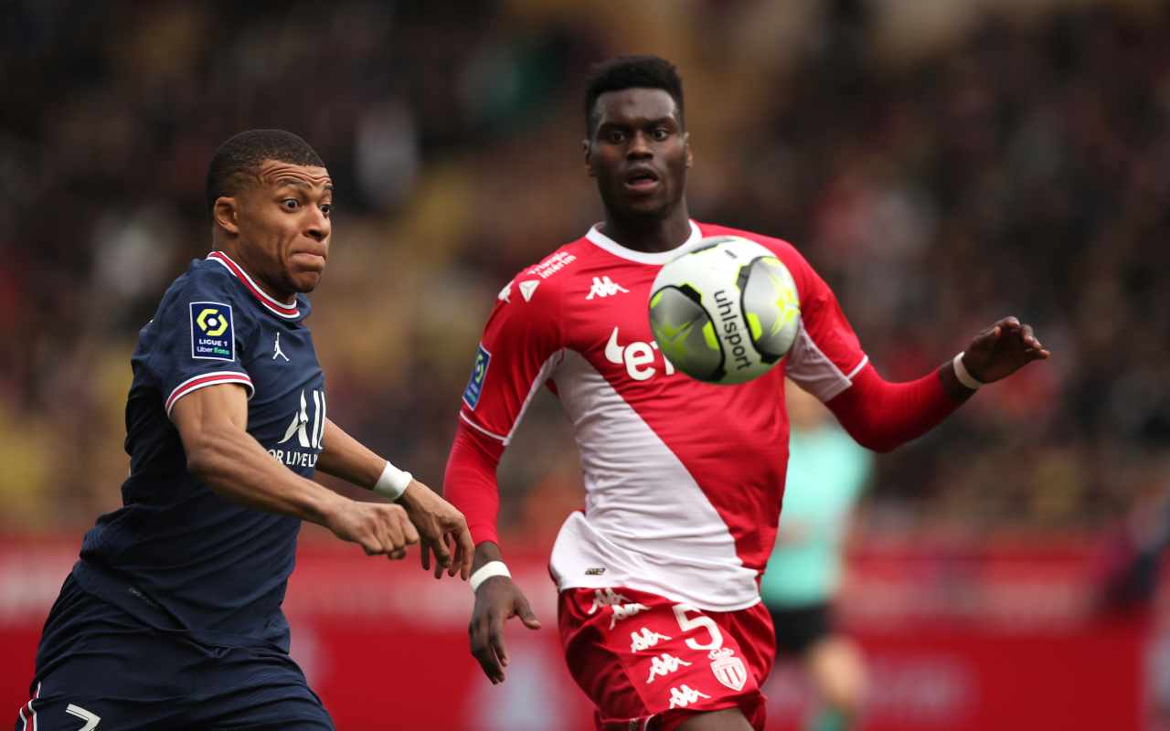 Il rinforzo Badiashile si allontana | Il Chelsea sfida il Barcellona con 40 milioni 