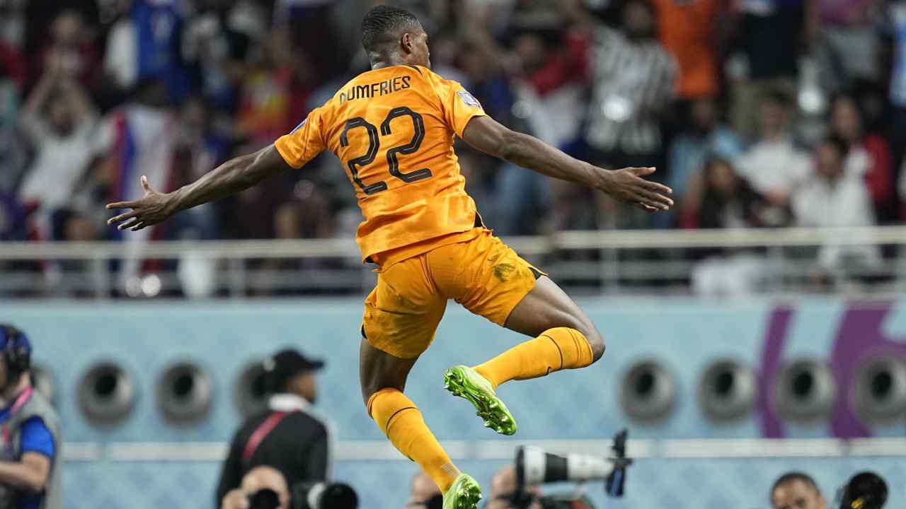 Gol Mondiale e riflettori su Dumfries: assalto dalla Spagna