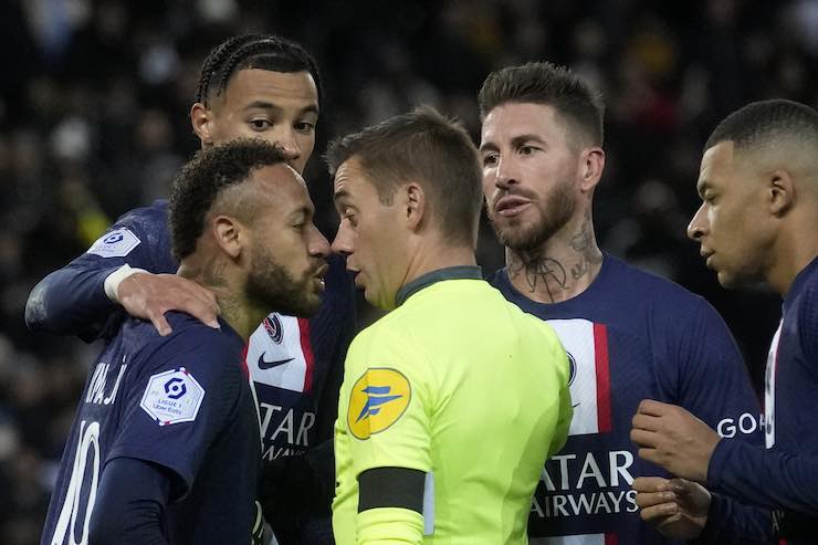 Psg: caos ed espulsione per Neymar