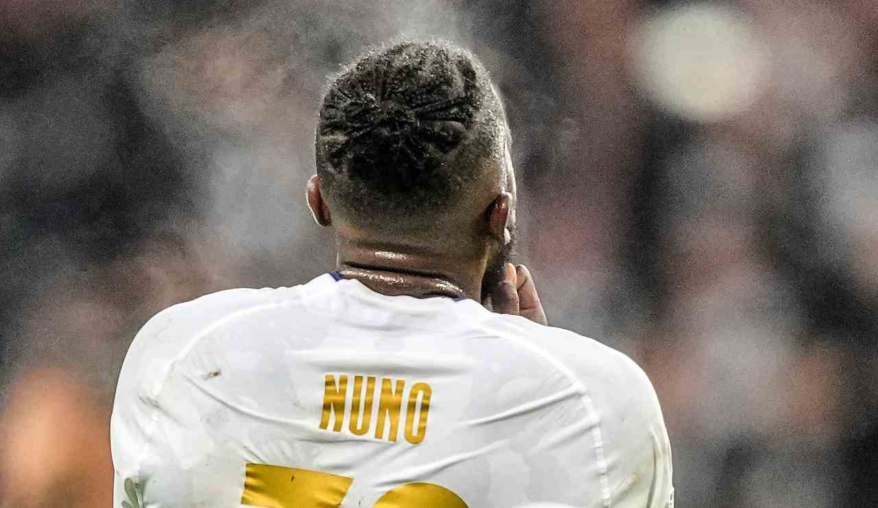 Calciomercato Juventus, occhi su Nuno Tavares | Può essere lui l'erede di Alex Sandro