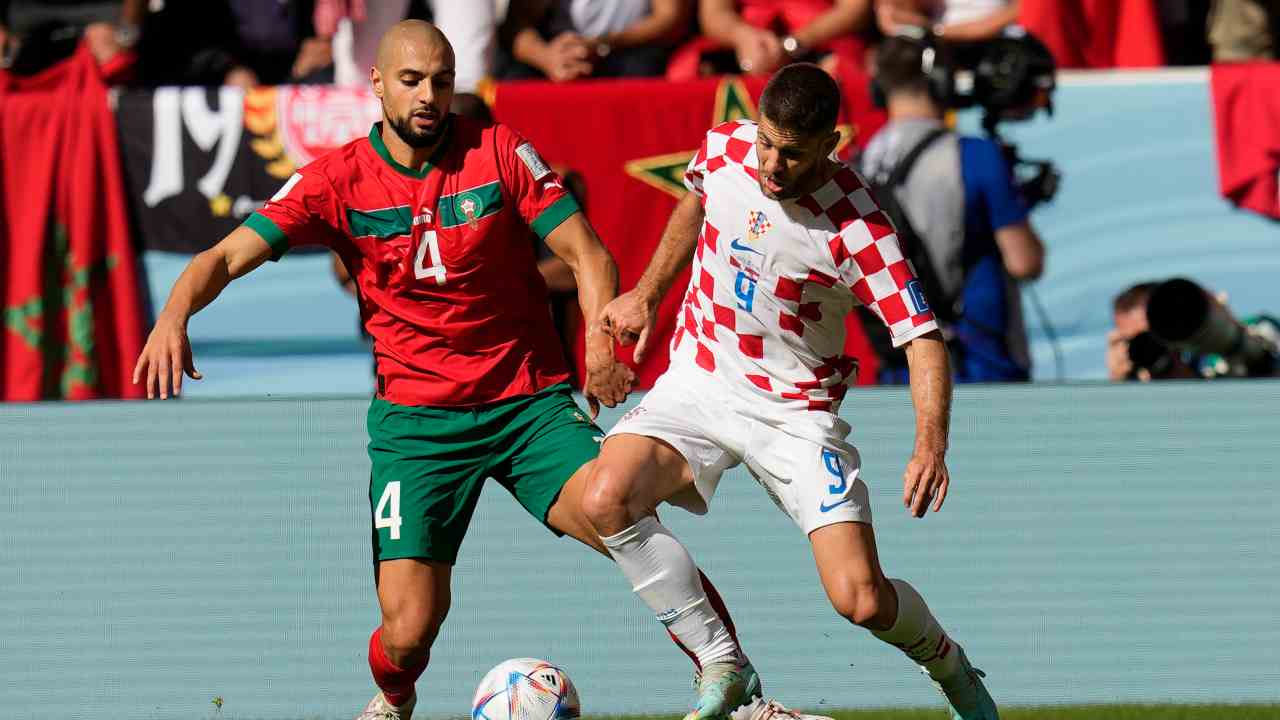 Calciomercato, da Arthur ad Amrabat: il Liverpool prova un altro colpo in Serie A