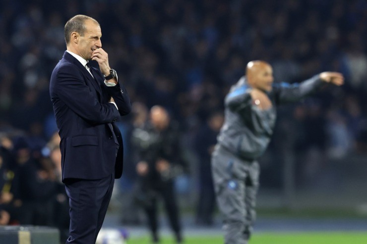 Juventus, web furioso: Allegri out