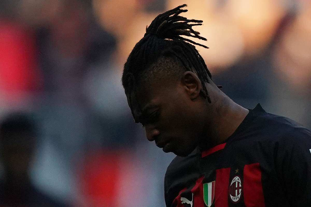 Milan, Leao chiede di dimezzare la clausola rescissoria