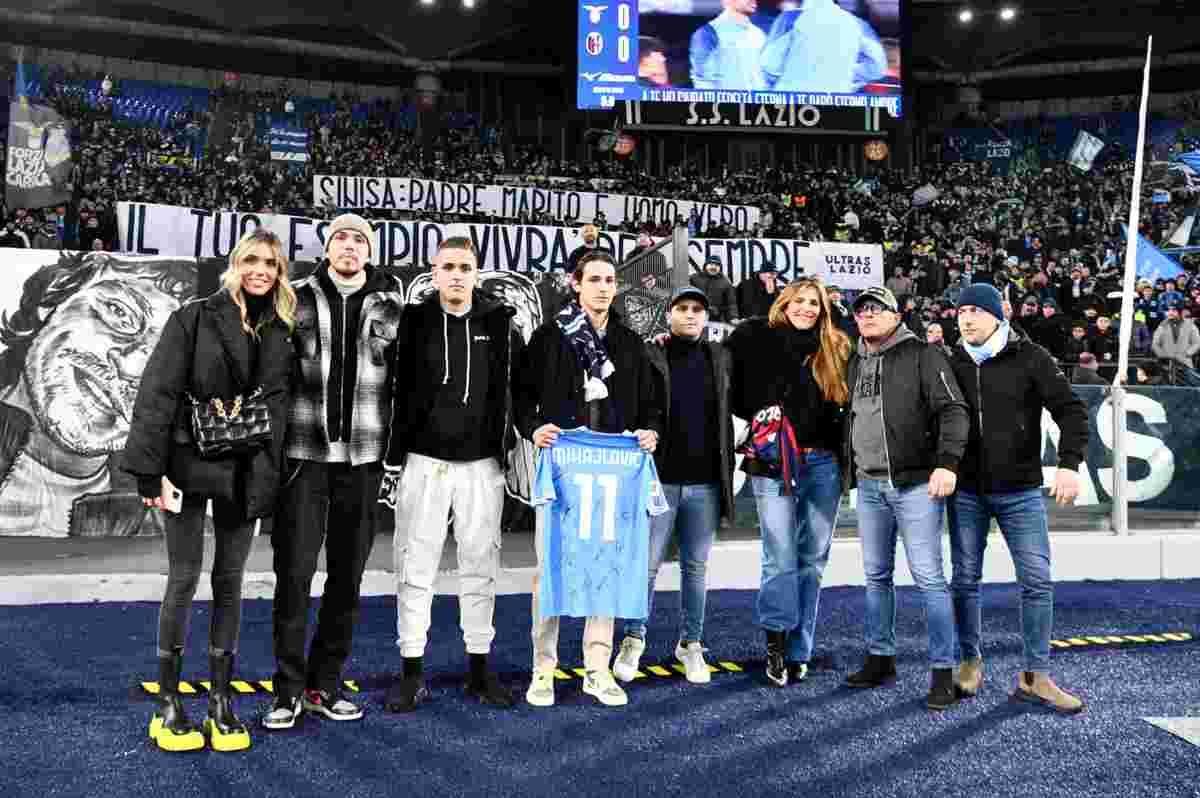 Lazio-Bologna, la famiglia di Mihajlovic riceve l'omaggio dell'Olimpico