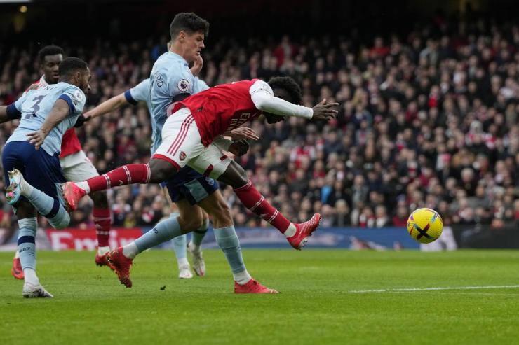 Orrori Var in Premier: sbagliano il fuorigioco 