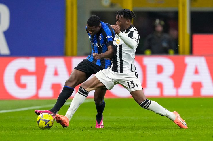 Dumfries lascia il posto a Singo