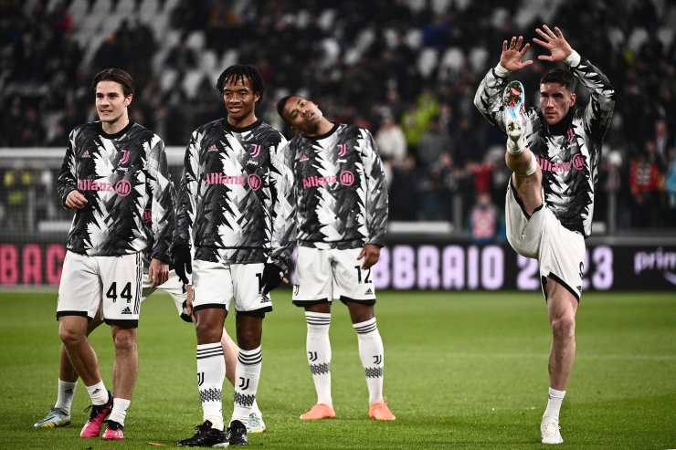 Juventus-Lazio, Sarri e Lega nel mirino dei tifosi