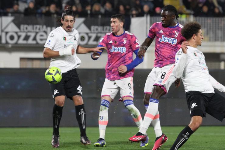 Spezia-Juventus, Allegri porta a casa tre punti: Vlahovic a secco e nel mirino sui social