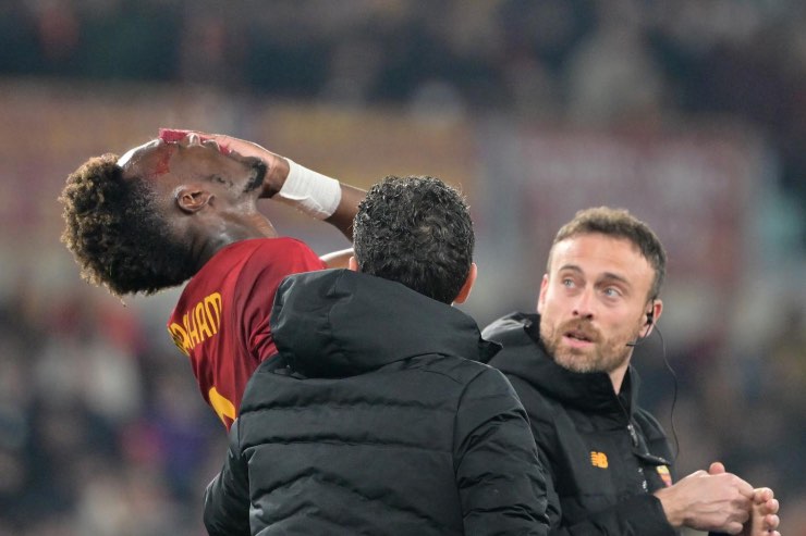 Abraham infortunato, Mourinho al cambio forzato