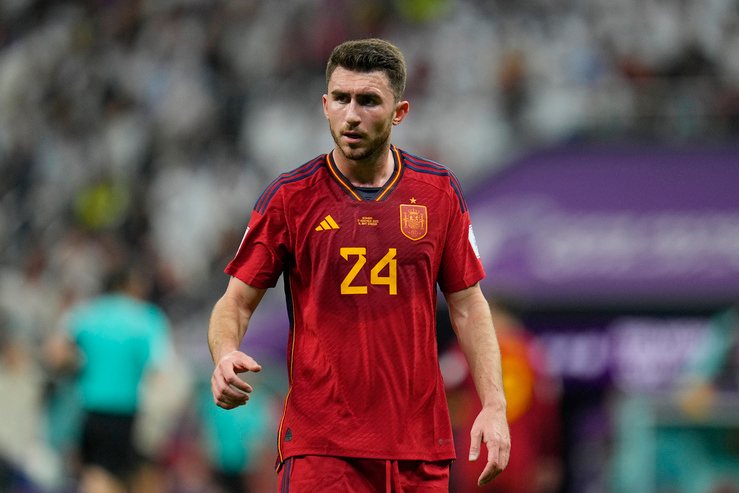 Juve e Roma, occasione Laporte: Guardiola lo cede