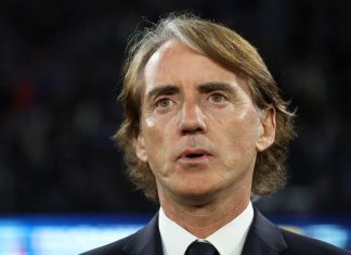 Italia, i tifosi chiedono le dimissioni di Mancini