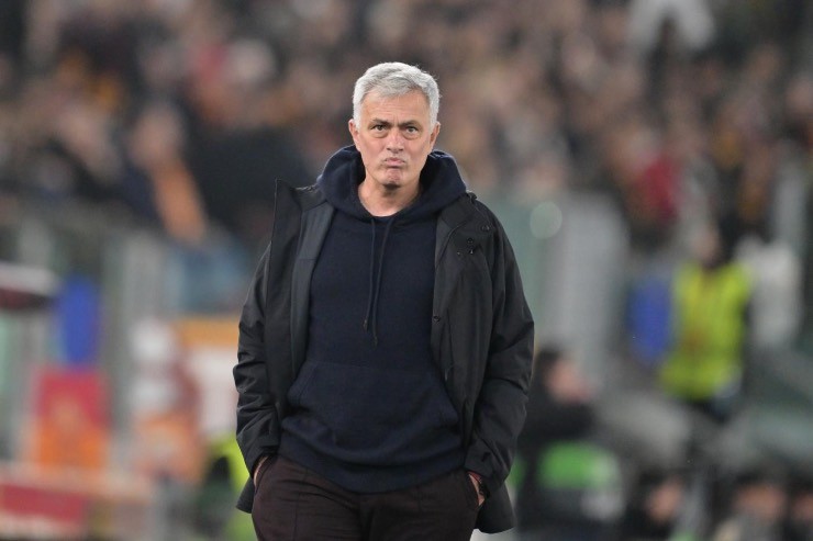 Emergenza in difesa Roma, Mourinho pone rimedio