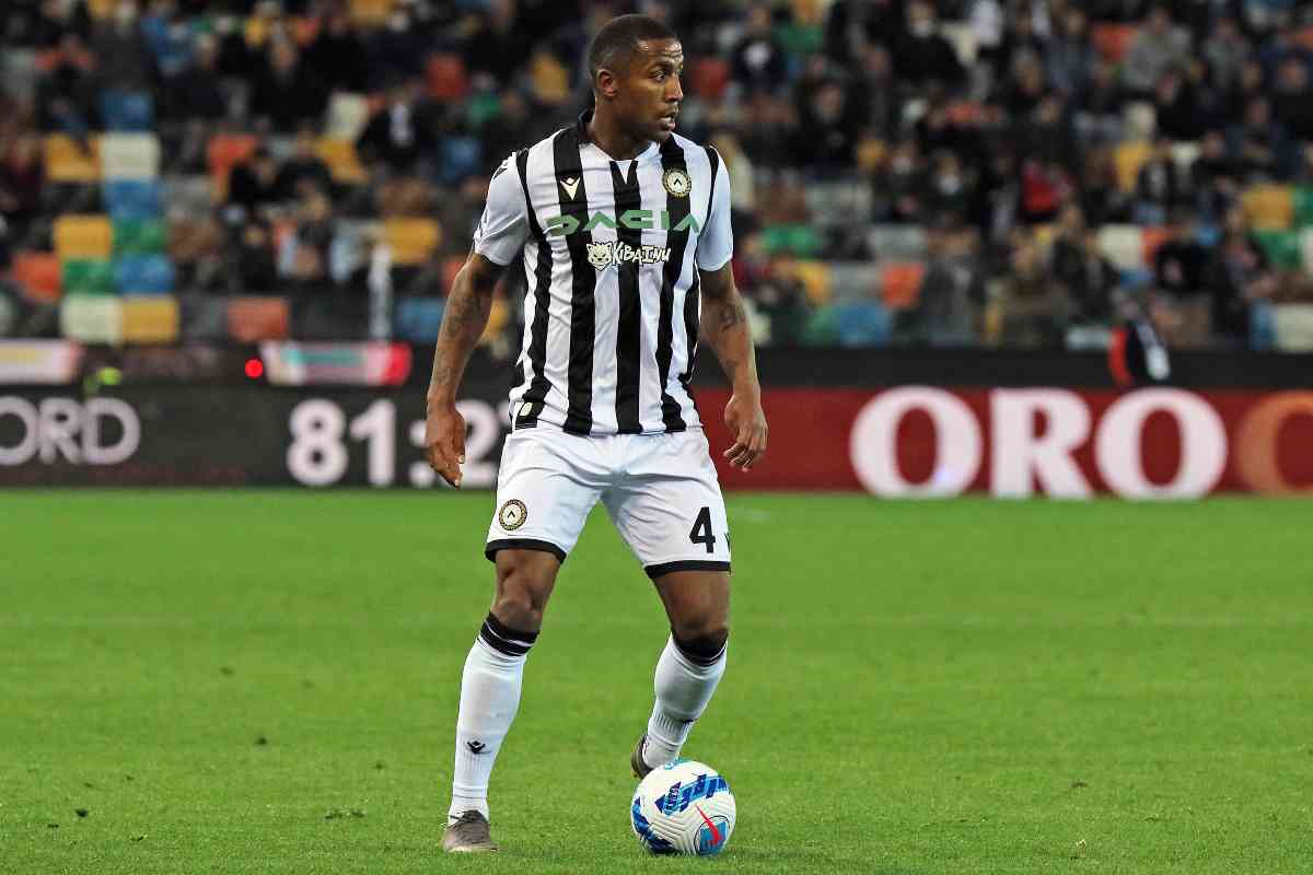 Marvin Zeegelaar torna ufficialmente all'Udinese