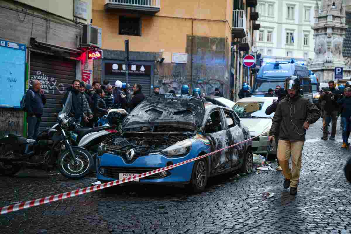 Napoli-Eintracht, squalificati dalle coppe dopo gli scontri: il precedente