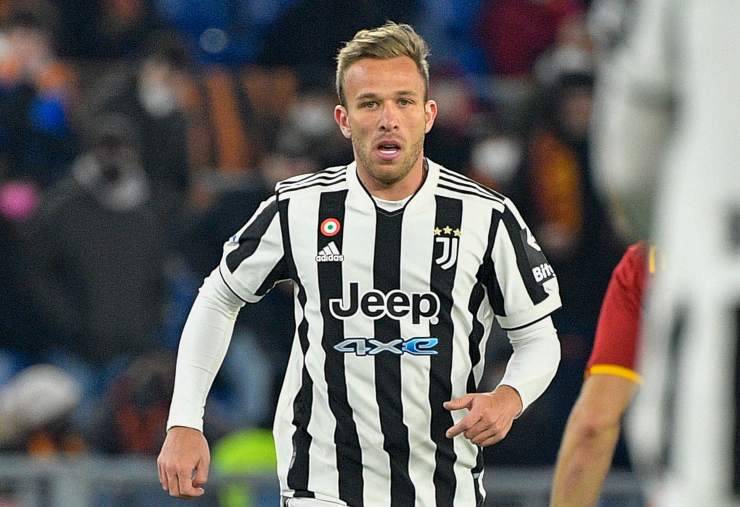 La Juventus punta alla rescissione di Arthur con una minusvalenza altissima