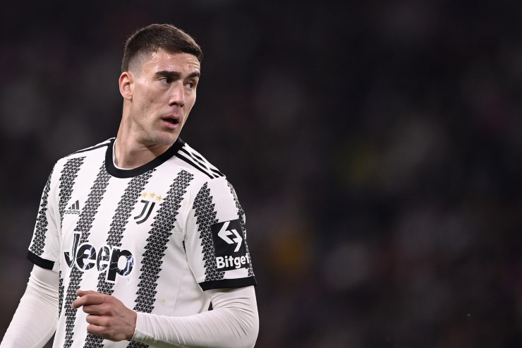 Vlahovic lascia la Juventus