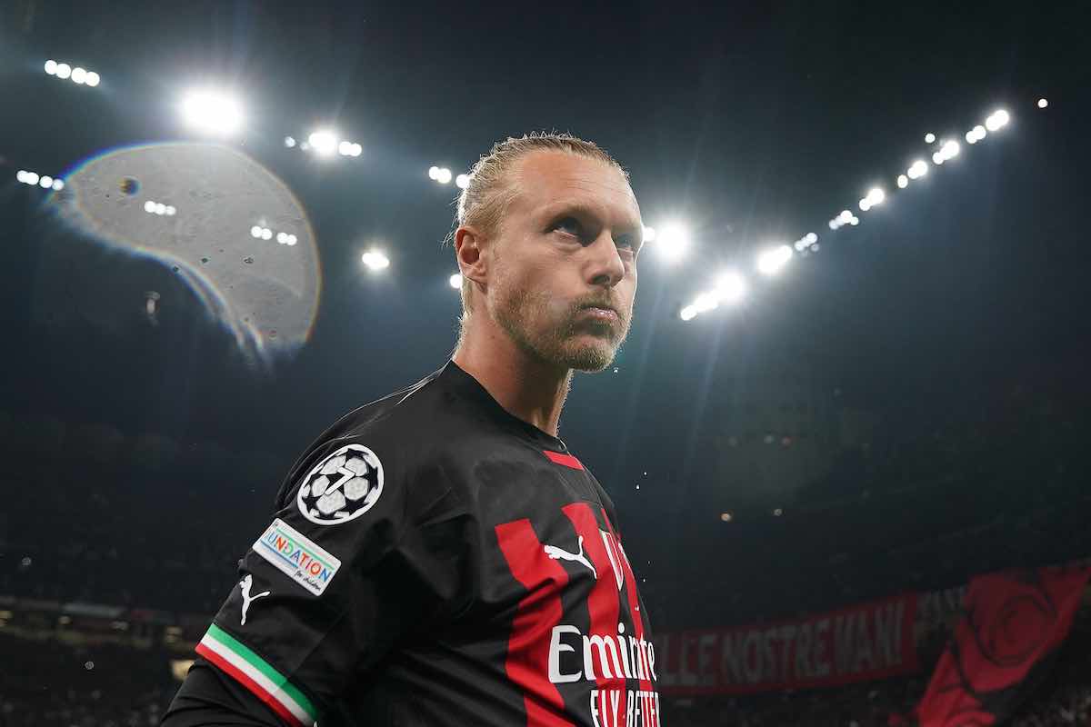 Milan Kjaer torna leader