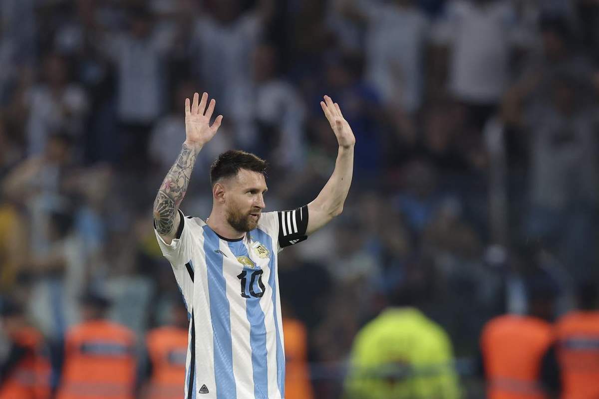 Lionel Messi chiama Di Maria al Barcellona