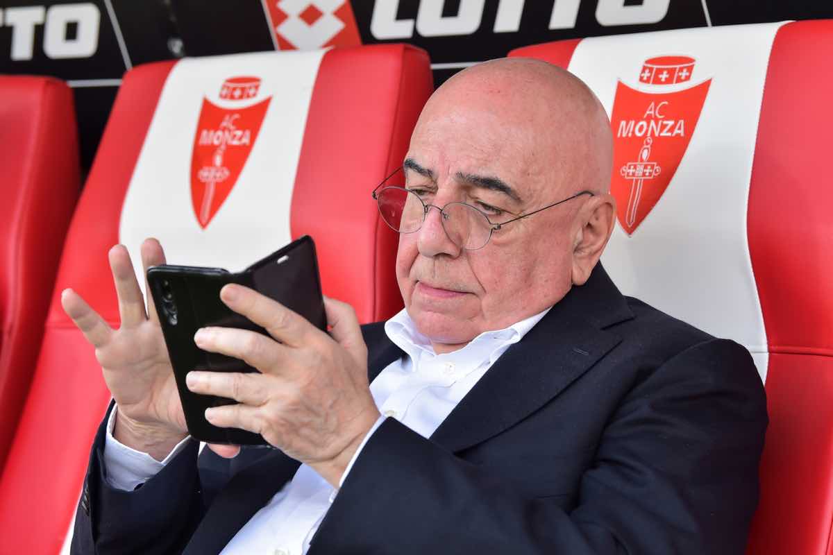 Galliani provvede al riscatto di cinque calciatori del Monza