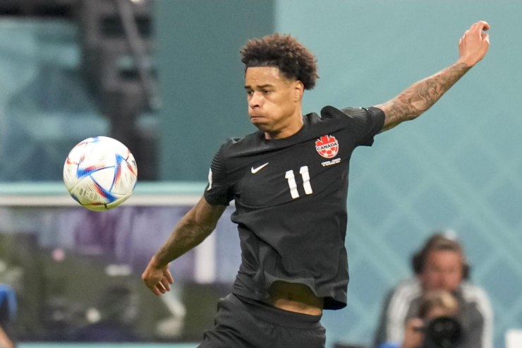 Inter, Gosens e Dumfries sul mercato