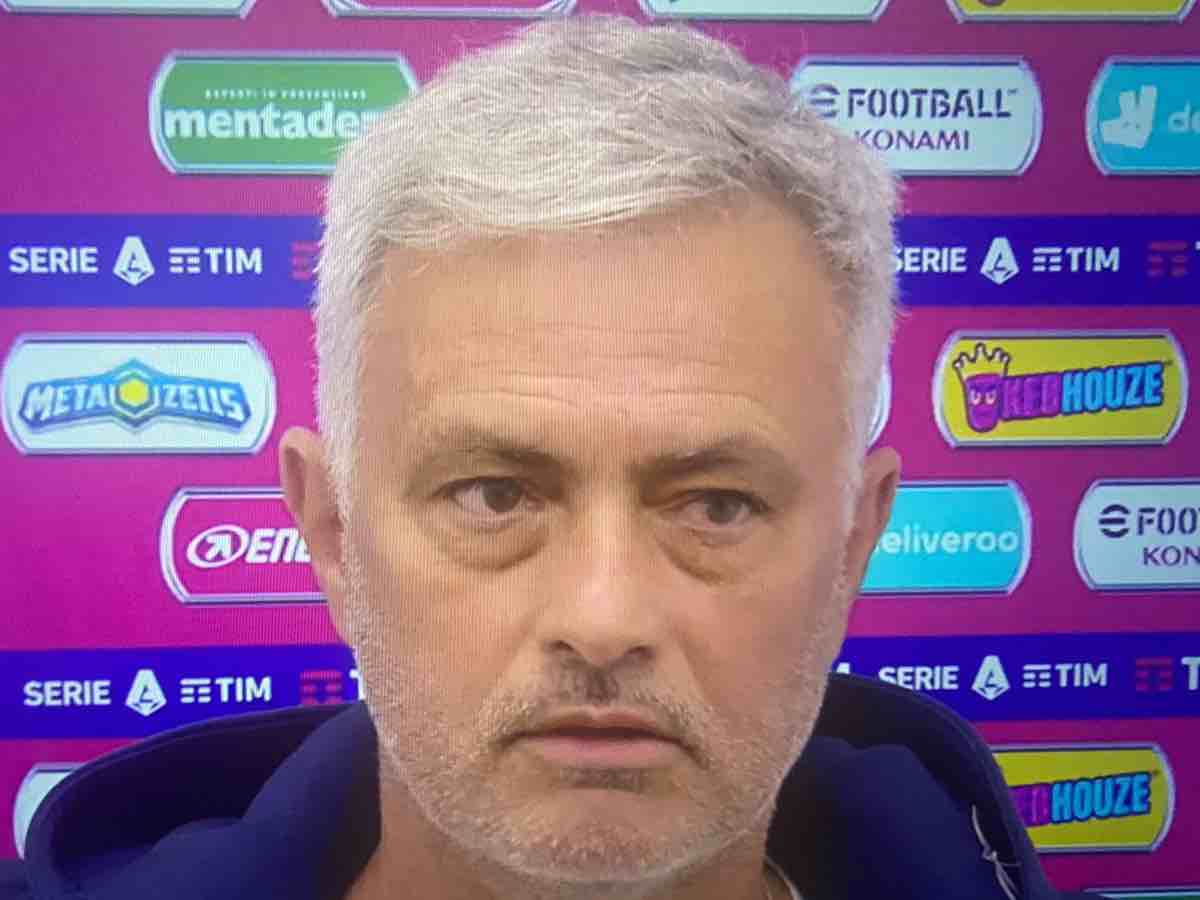 Furia Mourinho, arbitro nel mirino e messaggio alla società: "È orribile"