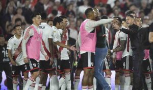 River Plate, tifoso muore durante la partita