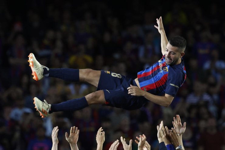 Inter, contatti riavviati per Jordi Alba