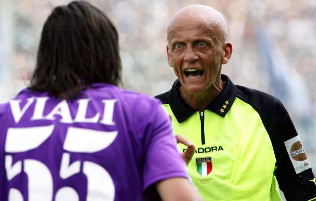 William Viali ai tempi della Fiorentina e l'arbitro Pierluigi Collina