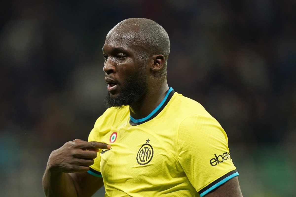 Offese contro Lukaku, 'cacciato' in diretta: "Provvedimenti immediati"