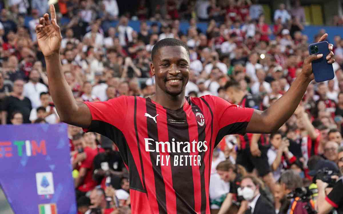 Ballo-Touré preoccupa il Milan: "Rischia di fare mezza stagione da fuori rosa"