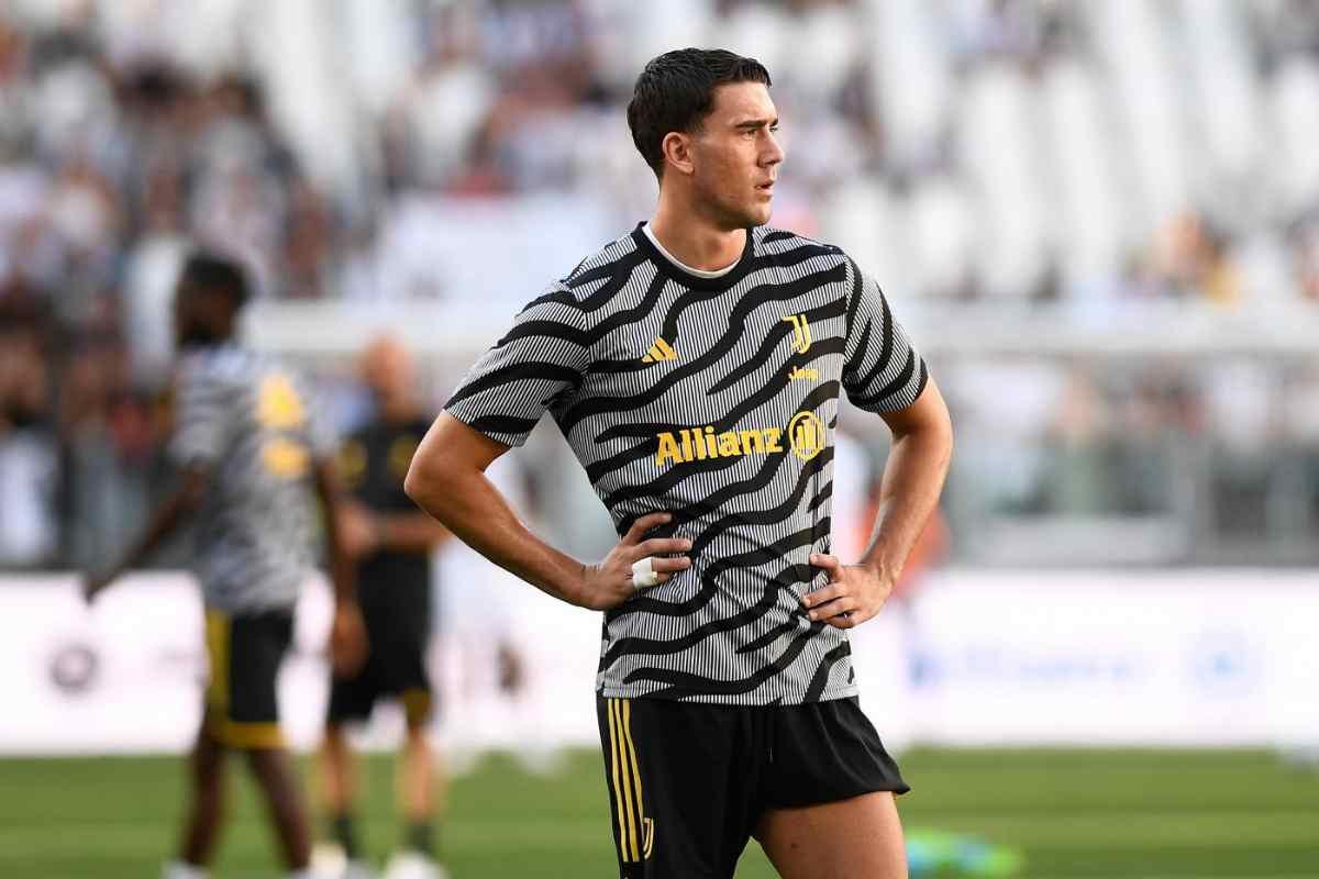 Vlahovic durante il riscaldamento