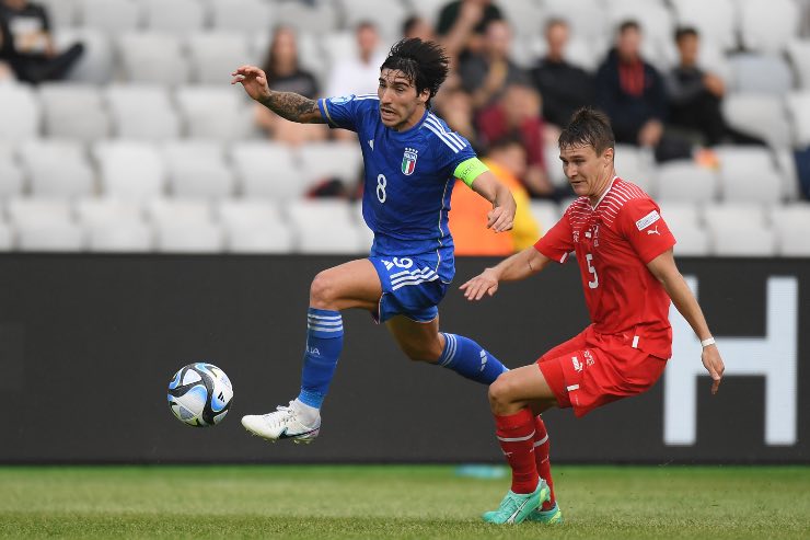 Tonali accoglie l'ex team manager del Milan, Romeo