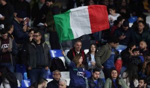 La reazione dei tifosi azzurri dopo le dimissioni di Mancini