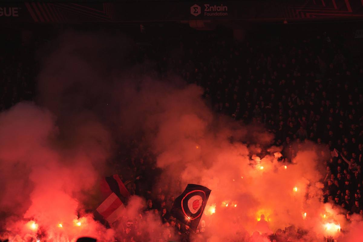 Caos Ajax-Feyenoord, parla van Basten