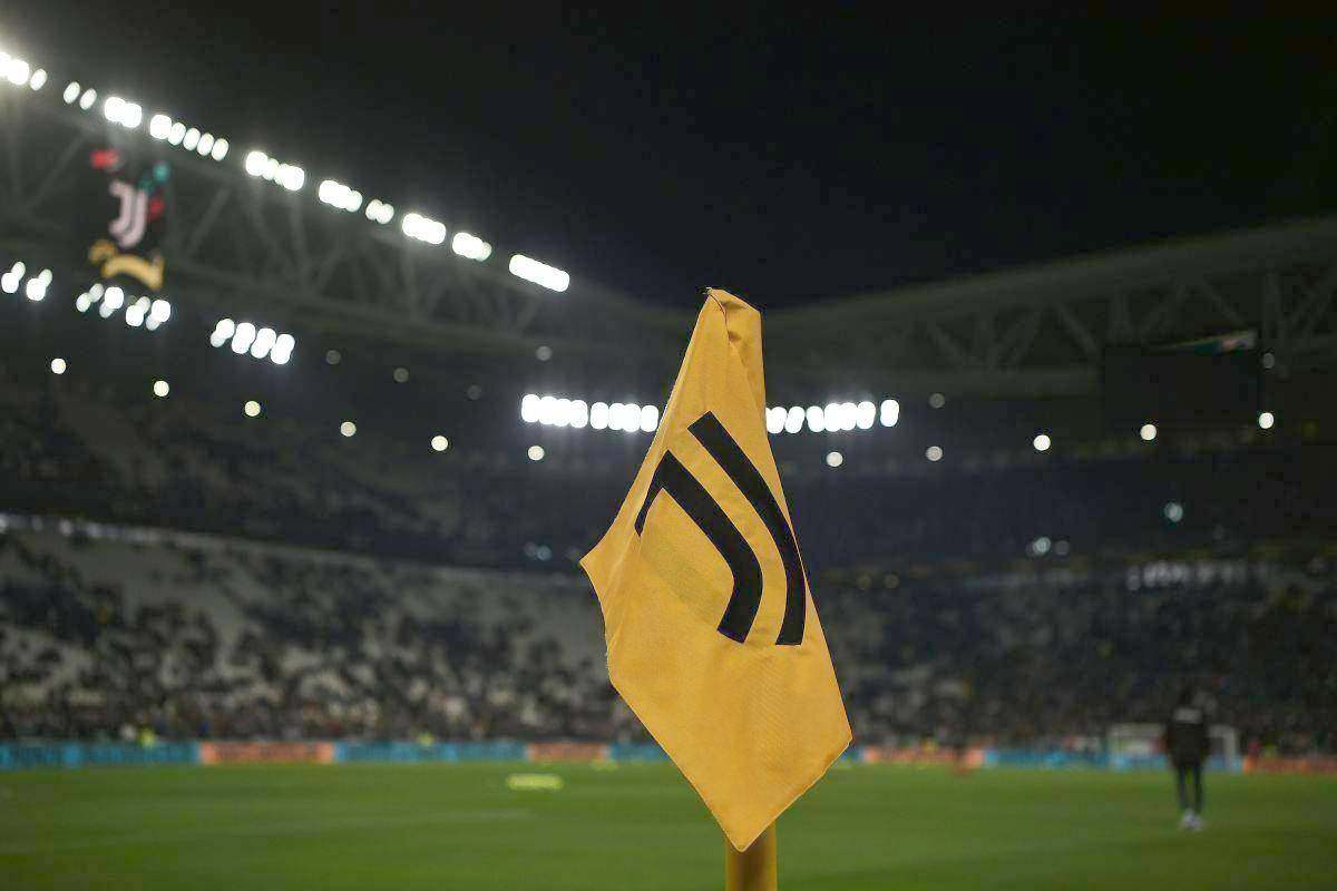 Cessione Juventus Agnelli Elkann social caos