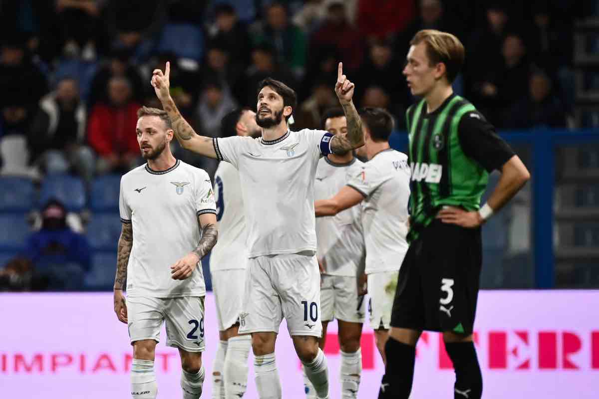 Il Sassuolo sbaglia, Felipe Anderson e Luis Alberto non perdonano: la Lazio espugna il 'Mapei'