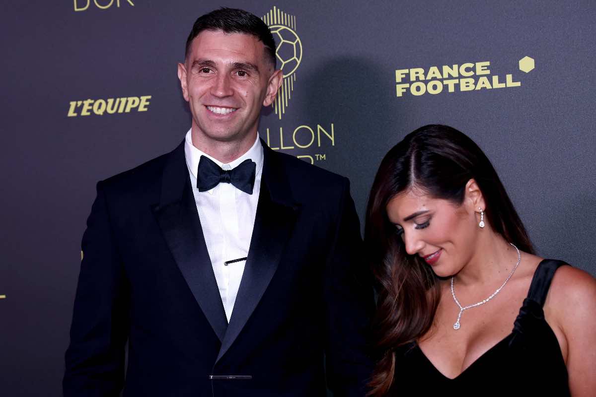 Emiliano Martinez fischiato al Pallone d'Oro