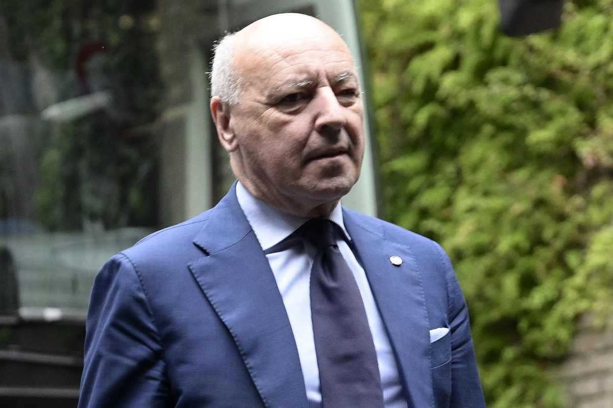 Inter calciomercato Marotta rinnovi cessioni Barella Dumfries