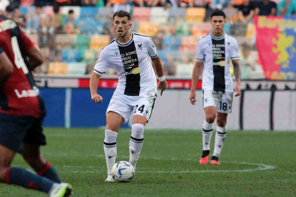 Samardzic in una gara di campionato di Serie A contro il Genoa