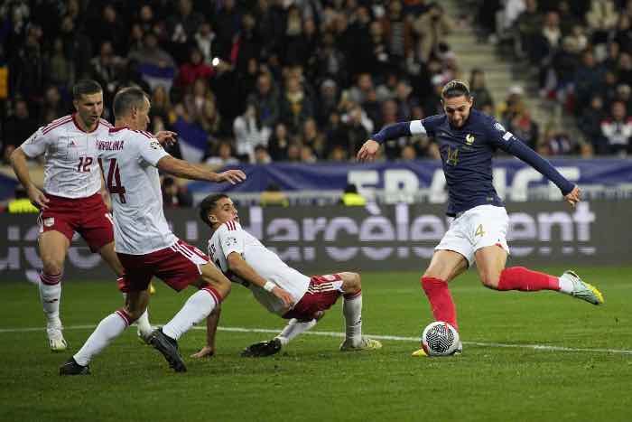 Adrien Rabiot con la Francia