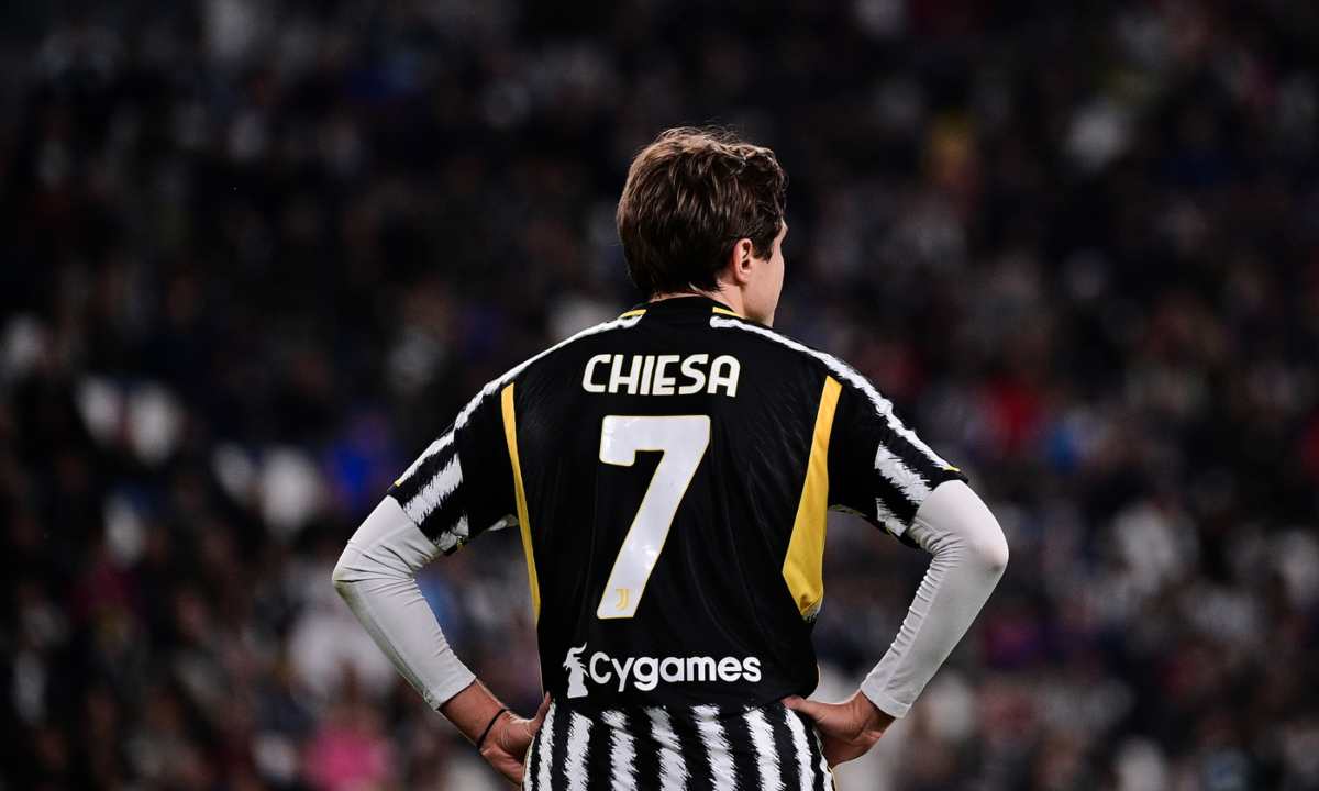 Juve, rinnovo Chiesa: c'è ancora distanza, cosa sta succedendo.