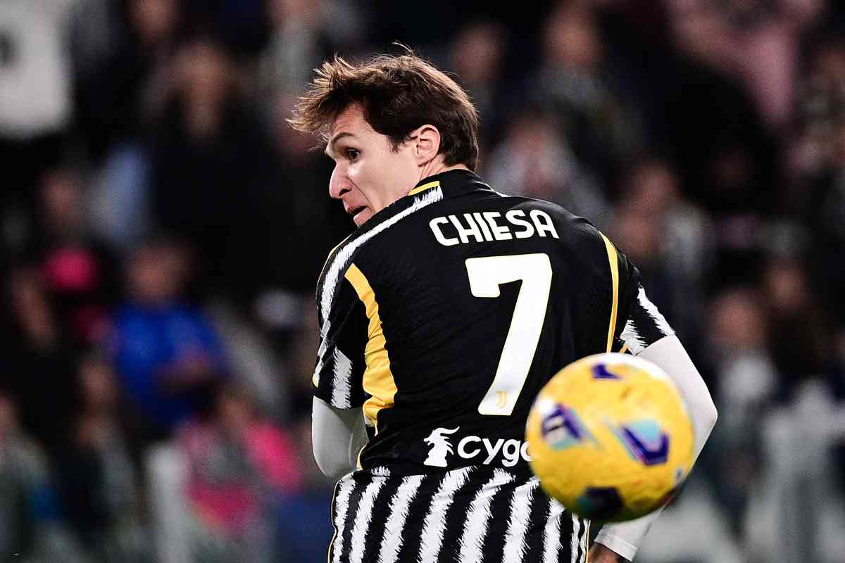 Juve, rinnovo Chiesa: c'è ancora distanza, cosa sta succedendo.